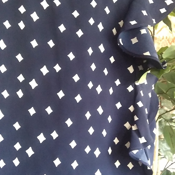 NWOT Vineyard Vines diamond print flounce dress - Picture 4 of 7